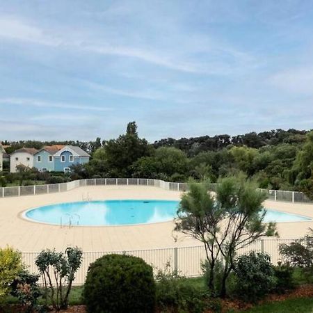 Charmante Maison De Vacances Avec Acces Piscine Talmont-Saint-Hilaire Luaran gambar